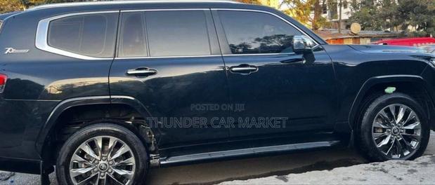 Toyota Land Cruiser 2023 Black