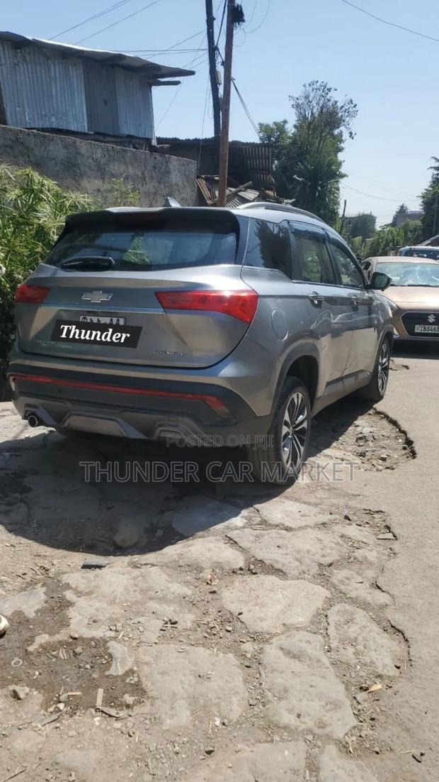 Chevrolet Captiva 2022 Gray
