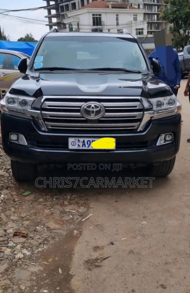 Toyota Land Cruiser 2014 Black