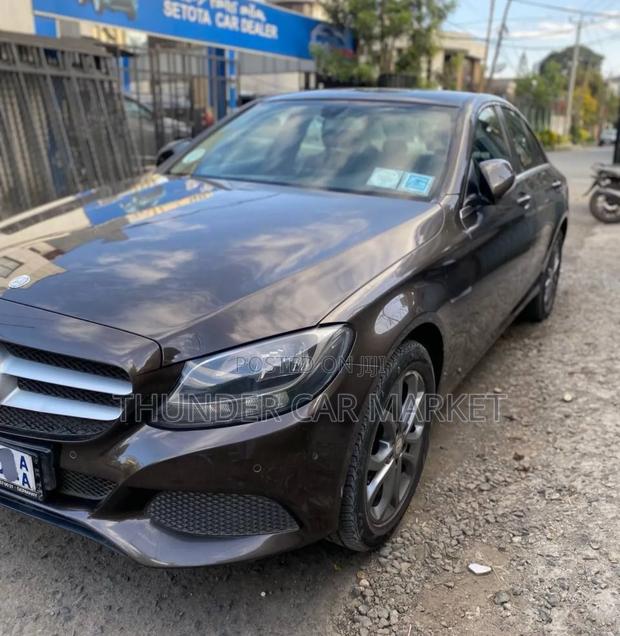 Mercedes-Benz C180 2016 Burgundy