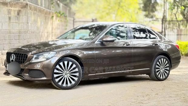 Mercedes-Benz C180 2014 Gray