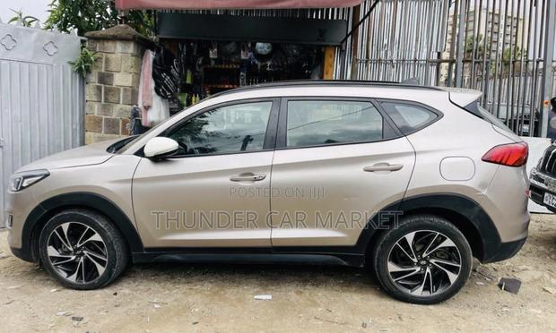 Hyundai Tucson 2020 Gold