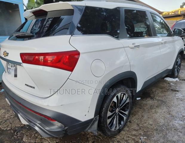 Chevrolet Captiva 2022 White