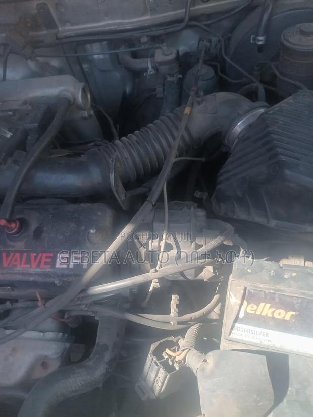Toyota Corolla 1990 Silver