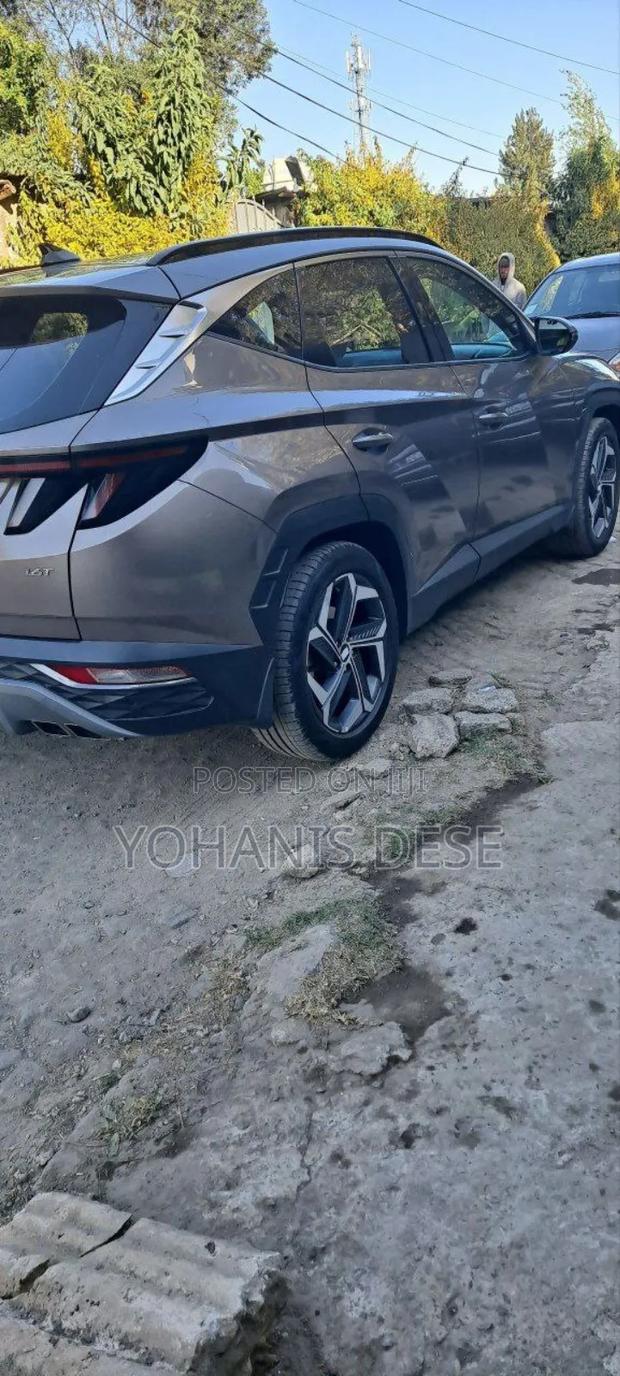Hyundai Tucson 2022 Silver