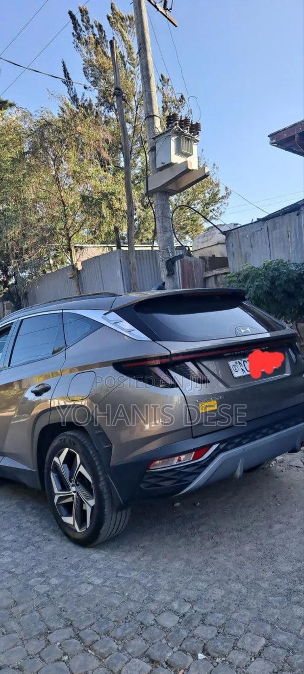 Hyundai Tucson 2022 Silver