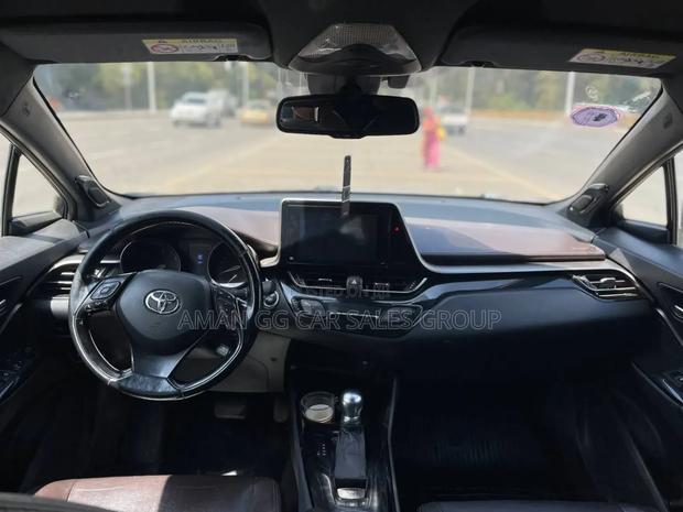 Toyota C-HR 2017 Silver