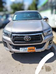 Toyota Hilux 2018 Gray for sale