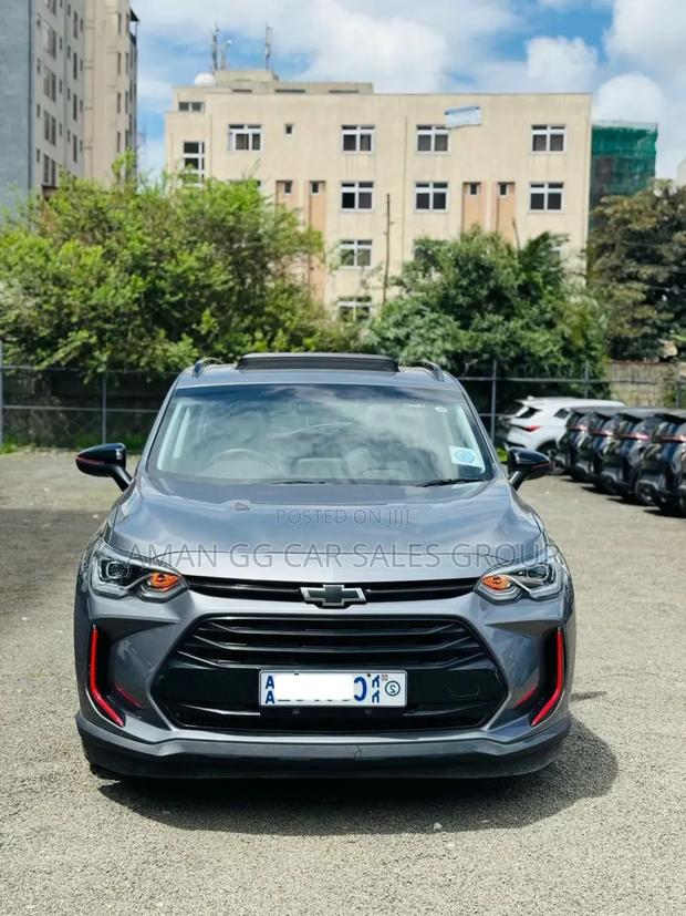 Chevrolet Orlando 2024 Gray