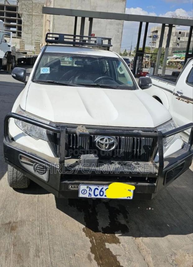 Toyota Land Cruiser Prado 3.0 190hp 2018 White