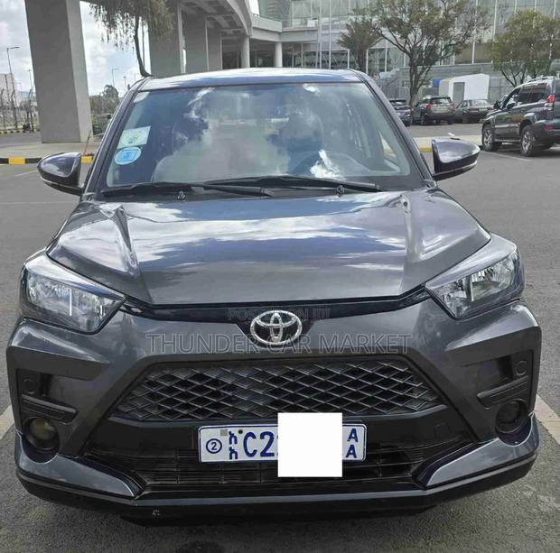 Toyota Raize 2023 Gray