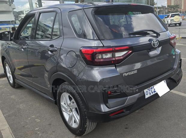 Toyota Raize 2023 Gray