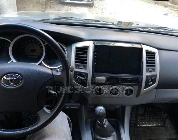 Toyota Tacoma 2009 Gray