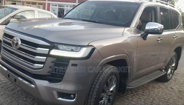 Toyota Land Cruiser 2023 Gray