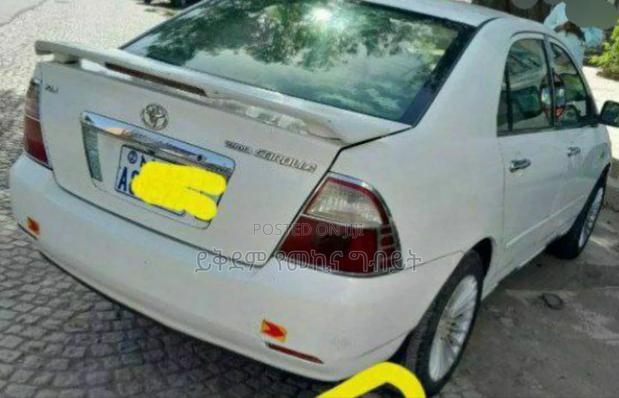 Toyota Corolla 2006 White