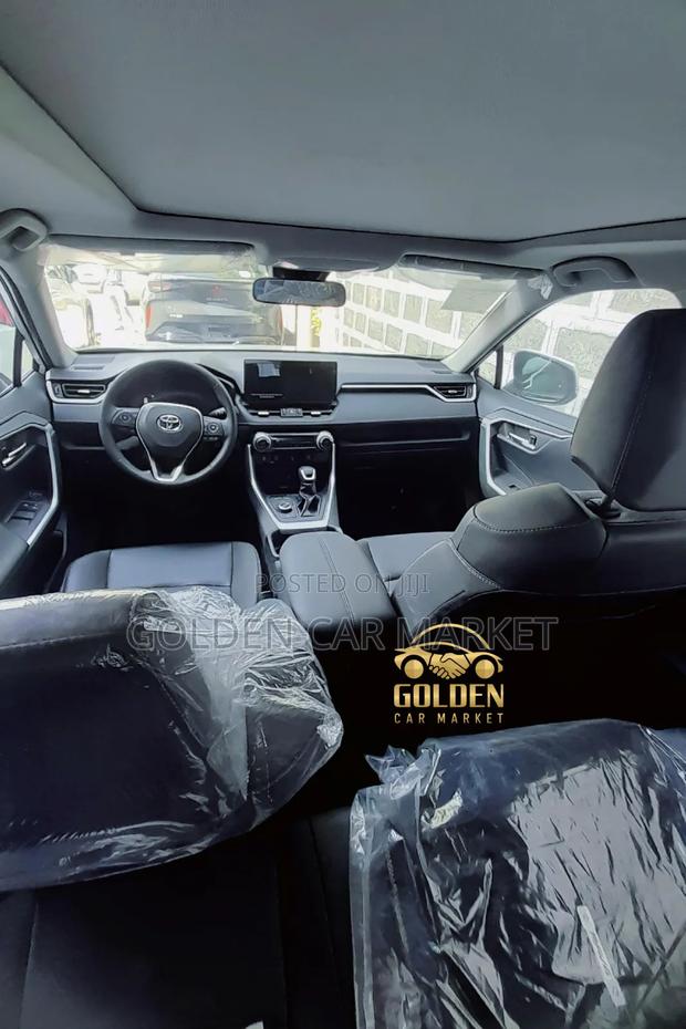 New Toyota RAV4 2024 White