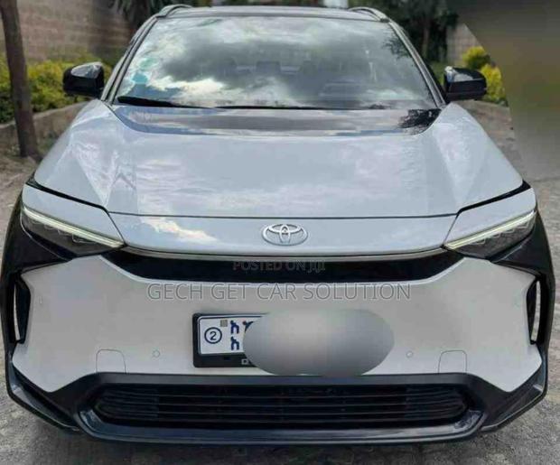Toyota bZ4X 2023 White