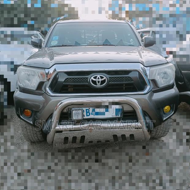 Toyota Tacoma 2015 Brown