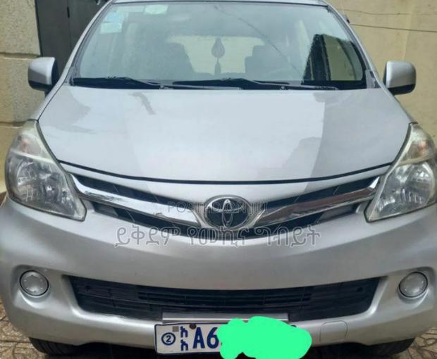 Toyota Avanza 2015 Silver