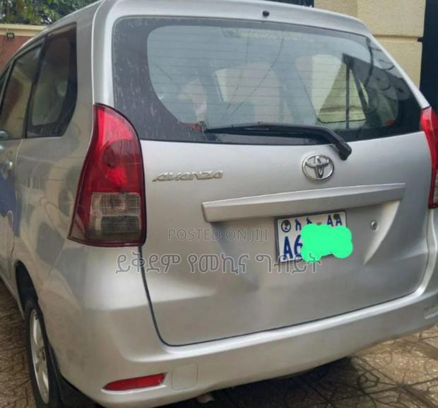 Toyota Avanza 2015 Silver