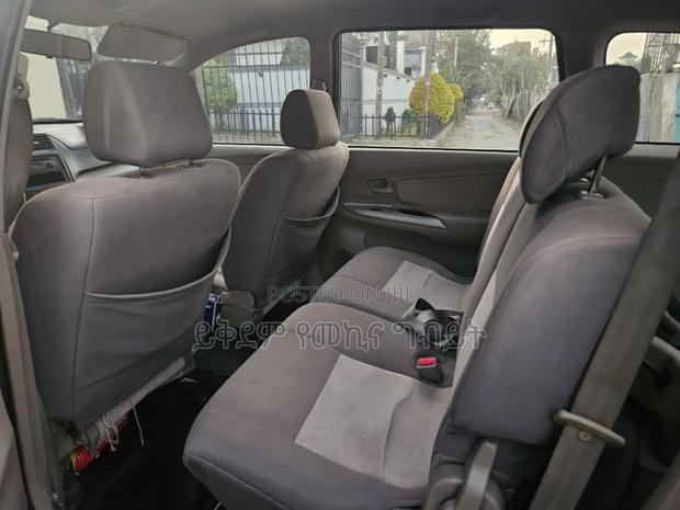 Toyota Avanza 2015 Gray