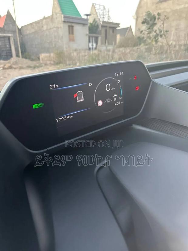 Toyota bZ4X 71.4 kWh AWD 2022 White