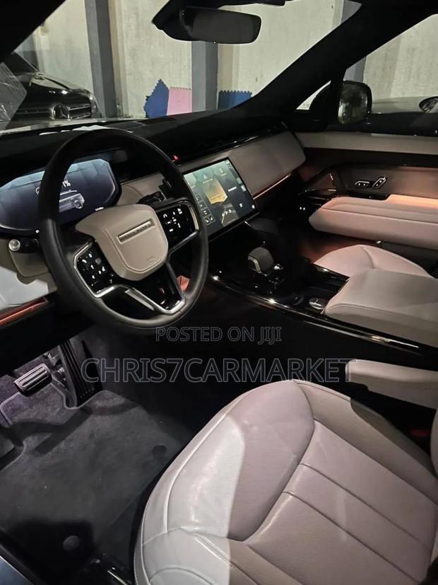 New Land Rover Range Rover SE 2024 Black