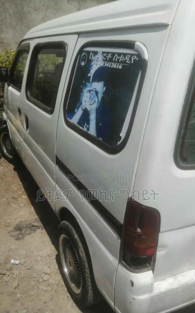 Suzuki Every Wagon 2005 White