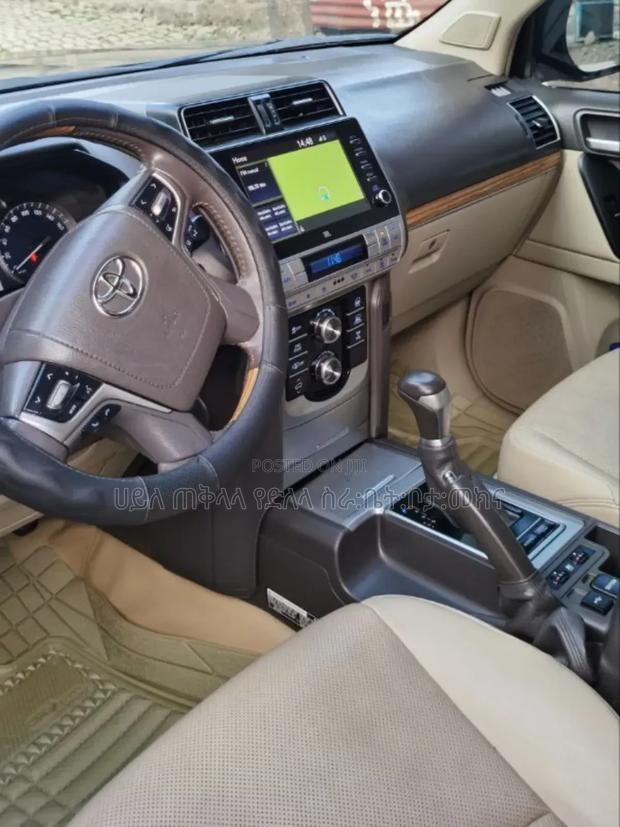 Toyota Land Cruiser Prado 2021 Burgundy