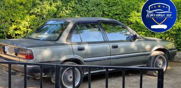 Toyota Corolla 1991 Gray