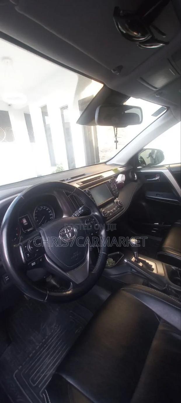 Toyota RAV4 2016 Silver