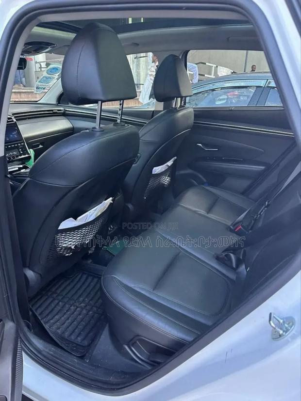 Hyundai Tucson 2021 White