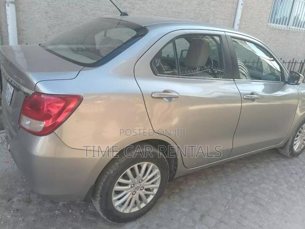 Suzuki Dzire 2022 Silver