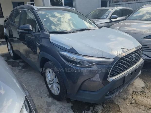 New Toyota Corolla Cross 2024 Gray