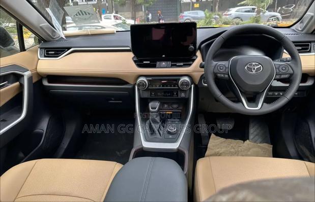 New Toyota RAV4 2023 Green