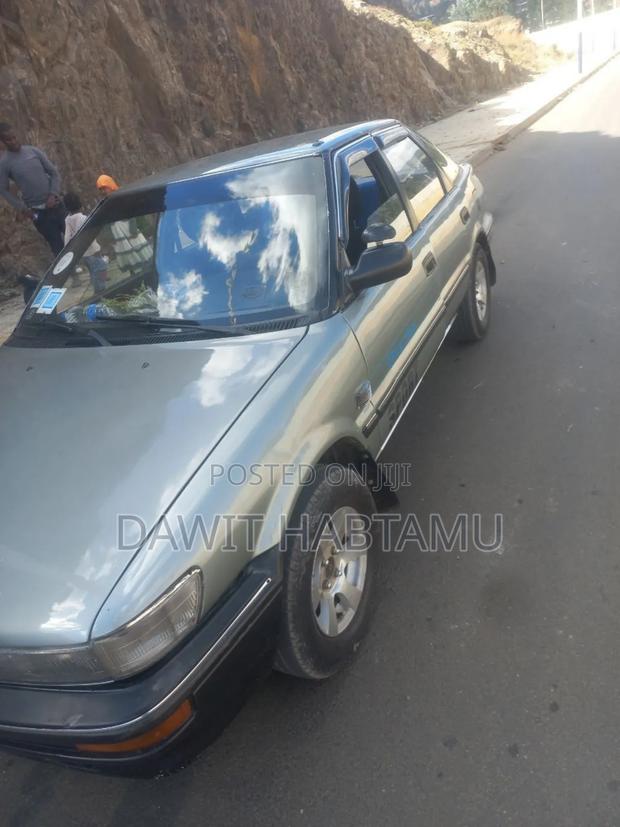 Toyota Corolla 1.3 Saloon 1992 Gray
