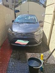 Toyota Yaris 2014 Gray for sale