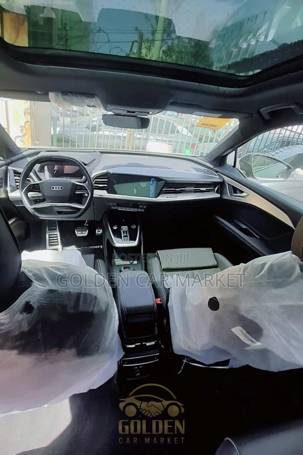 New Audi Q5 2024 Green