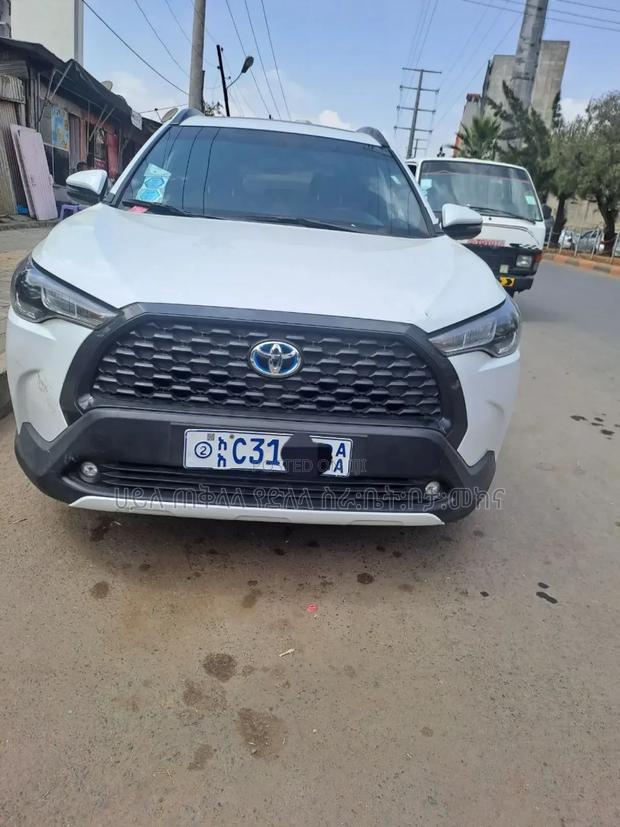 New Toyota Corolla Cross 2023 White