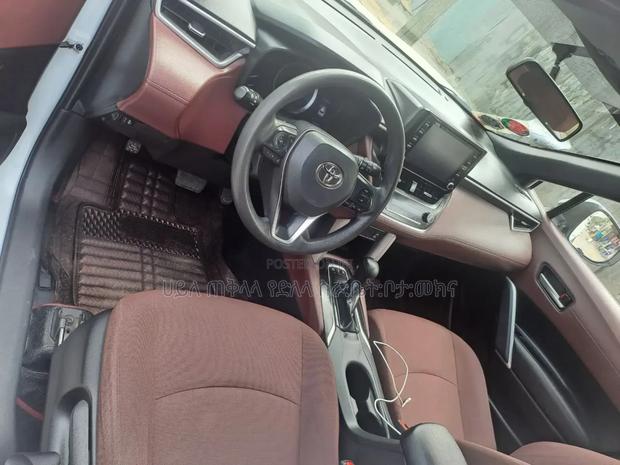 New Toyota Corolla Cross 2023 White