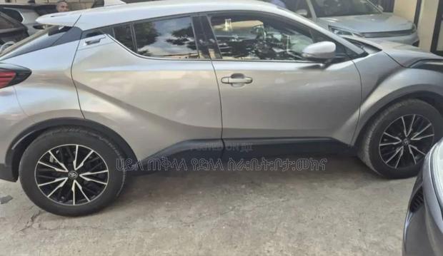 Toyota C-HR 2020 Silver