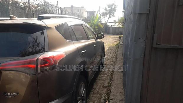 Toyota RAV4 2016 Gray