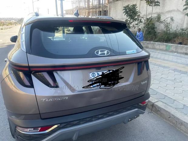New Hyundai Tucson 2023 Gold