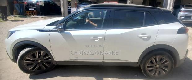 Peugeot 2008 2022 White