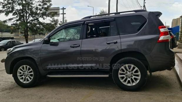 Toyota Land Cruiser 2015 Black