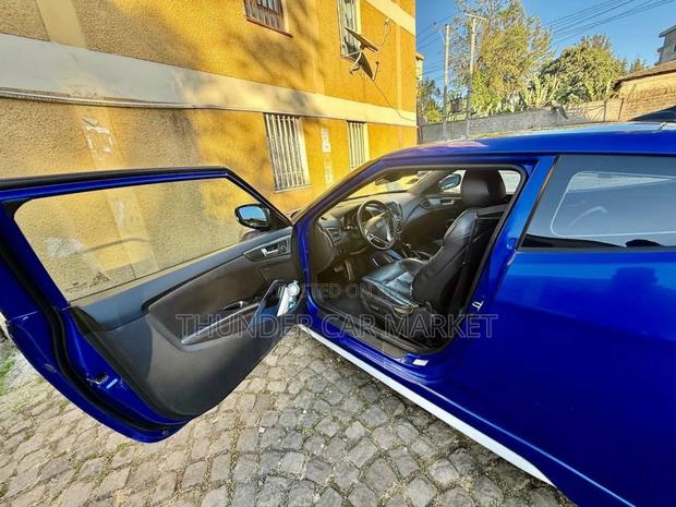 Hyundai Veloster 2013 Blue
