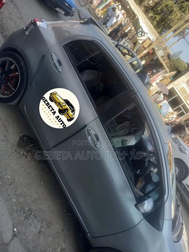 Toyota Yaris 2008 Gray