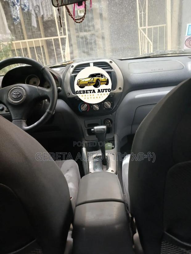 Toyota RAV4 2002 Gray