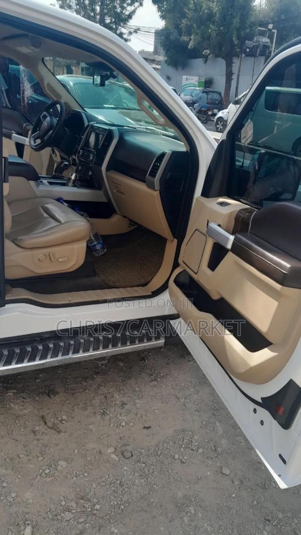 Ford F-150 2019 White