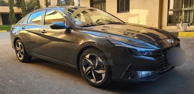 Hyundai Avante 2021 Gray